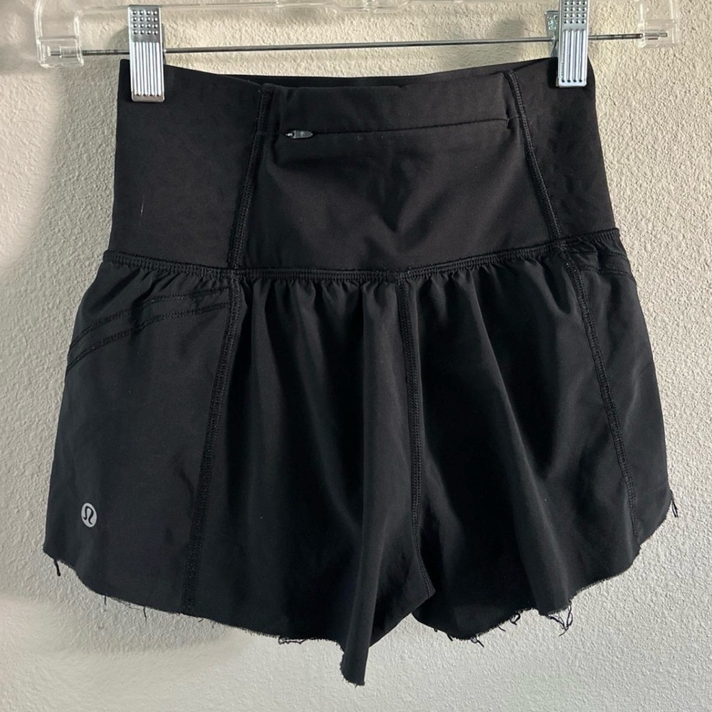 lululemon athletica Women's Black High-Waisted Shorts